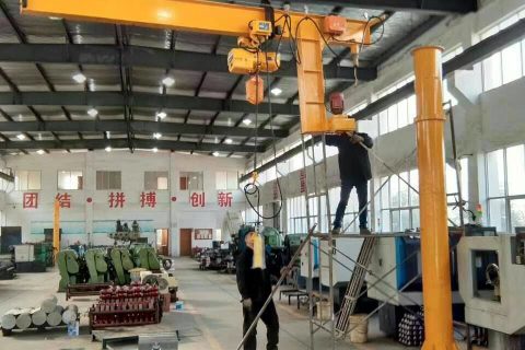 研发迎合市场需求的起重机设备才是发展硬道理